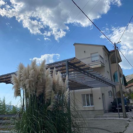 Sun City Apartments Trebinje Exteriör bild