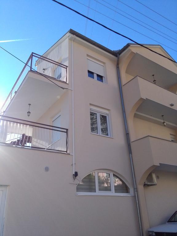 Sun City Apartments Trebinje Exteriör bild